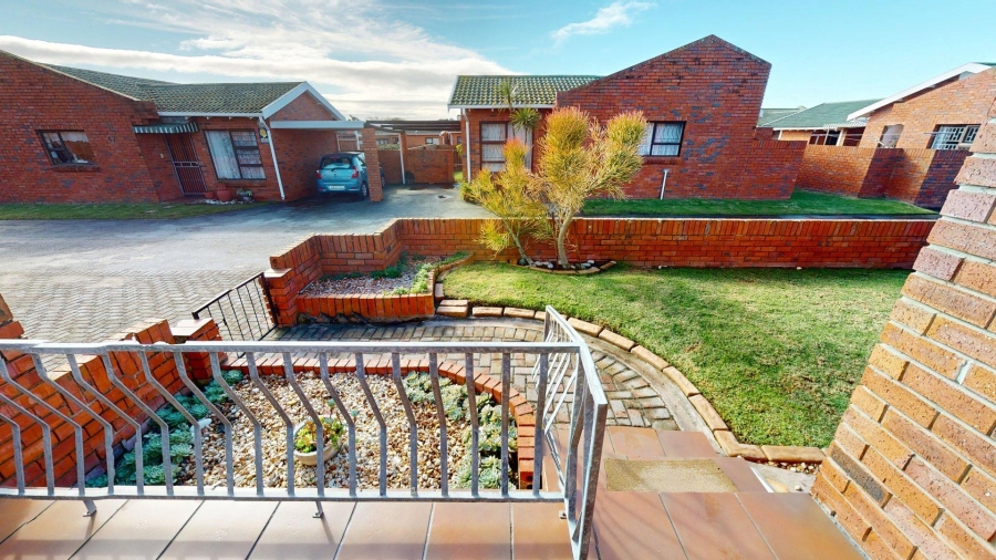 2 Bedroom Property for Sale in Sherwood Eastern Cape
